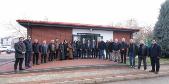 İnegöl Belediyesi’nin tahsis ettiği arsa üzerine hayırsever Ali İpek’in yaptırdığı Aile Sağlığı Merkezinde sona gelindi