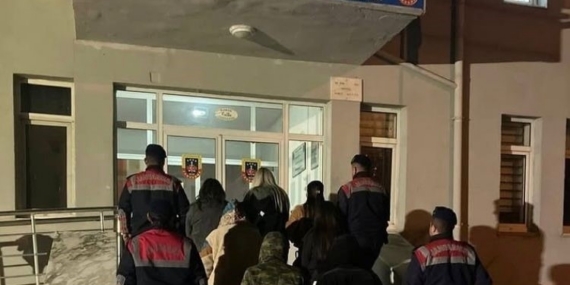 Isparta’da düzensiz göç ve göçmen kaçakçılığına yönelik kontrollerde 5 yabancı uyruklu şahıs yakalandı
