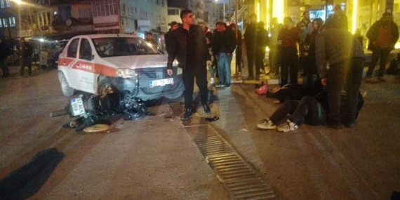 Isparta’da otomobille motosiklet çarpıştı: 2 yaralı