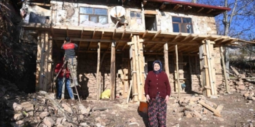 Isparta’da yaşlı kadının 70 yıllık evi daha güvenli bir yuvaya dönüştürüldü