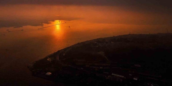 İstanbul’da Boğaz çevresine çöken pus ve etkili olan hava kirliliği dron ile görüntülendi