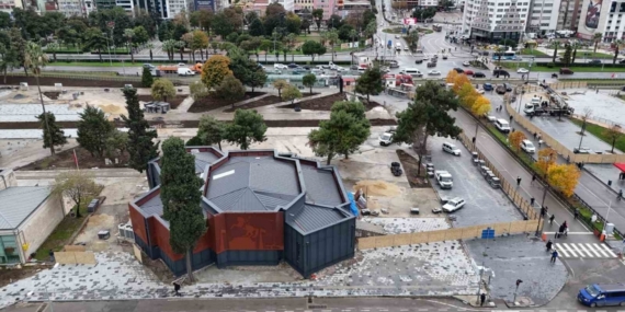 İstiklal Meydanı ve Kurtuluş Yolu’ndaki çalışmalar devam ediyor