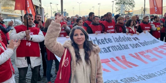 İzmir Büyükşehir işçileri "Masa kurulmazsa mücadele büyüyecek"