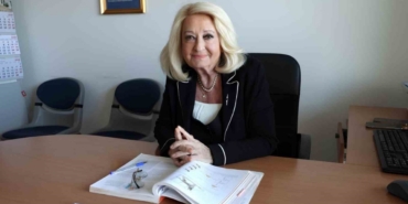 İzmir Ekonomi’nin ‘Bilim Ödülü’ gururu