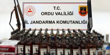 Jandarma ekiplerinden yılbaşı öncesi kaçak alkol ve sigara operasyonu: 2 gözaltı