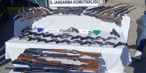 Jandarmadan Silah Operasyonu: 30 tabanca, 27 av tüfeği ele geçirildi