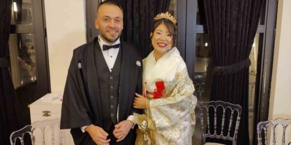 Japon gelin ve Türk damat konuklarını kimanoyla karşıladı