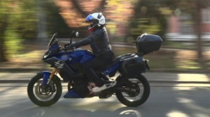 Kadın sürücü İspanya’dan Türkiye’ye motosikletle 4,5 günde geldi: Sınırda gözyaşlarını tutamadı