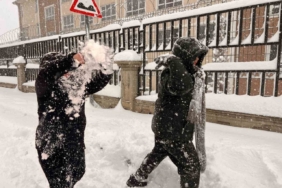 Kahramanmaraş güne karla uyandı: En çok sevinen çocuklar oldu