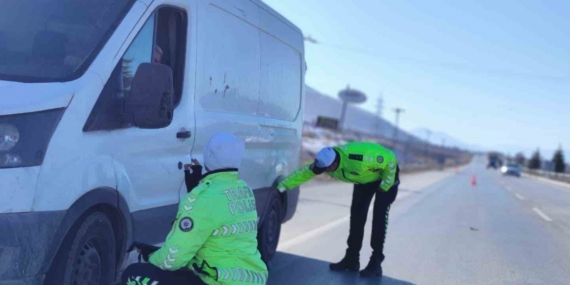 Kahramanmaraş’ta kış lastiği uygulaması