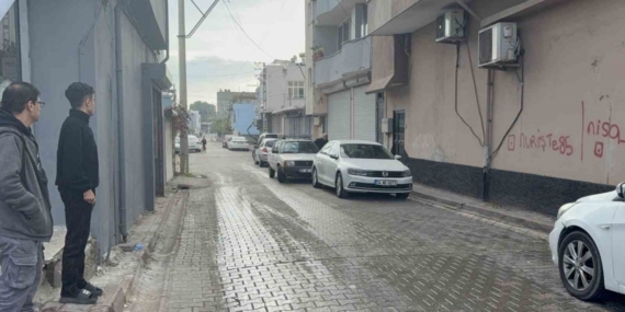 Kahvehaneciyle müşteriler arasında silahlı kavga: 2 ölü, 1 yaralı