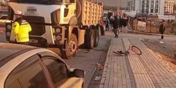 Kamyonun çarptığı 6 yaşındaki bisikletli çocuk hayatını kaybetti