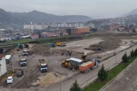 Karabük Adalet Sarayı sahasında zemin hazırlıkları sürüyor