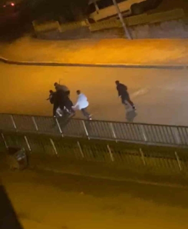 Karabük’te bir genç, 4 kişi tarafından acımasızca böyle darbedildi