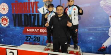 Karate Premier Ligi’nde Ünal kardeşlerden çifte altın
