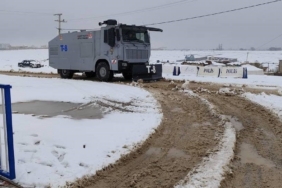 Kardan kapanan yolu TOMA açtı