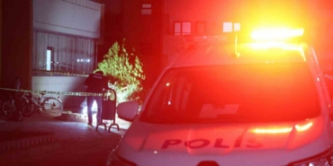 Karısını 22 bıçak darbesiyle öldüren zanlı, "Kolumda Ebru yazıyor" diye kendini savundu