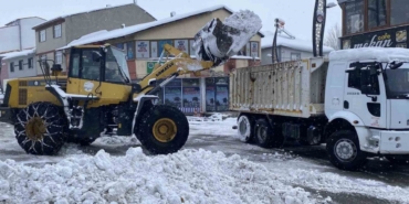 Karlıova’da karla mücadele çalışmaları başladı
