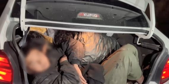 Kars’ta bagaja istiflenen düzensiz göçmenler jandarma yakalandı