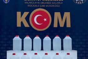 Kars’ta yılbaşı öncesi sahte içki operasyonunda 13 gözaltı