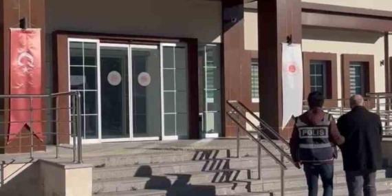 Kastamonu’da firari şahsı polis yakaladı