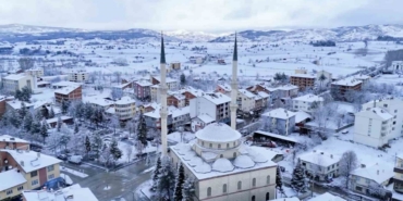 Kastamonu’da kar ilçeleri beyaza bürüdü
