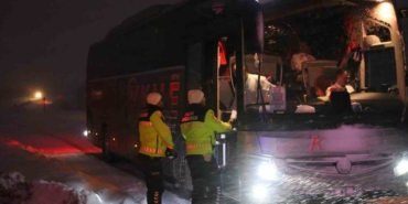 Kastamonu’da yoğun kar yağışı: Ağır tonajlı araçların geçişine izin verilmiyor