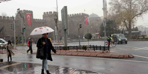 Kayseri’de kar yağışı etkili oldu