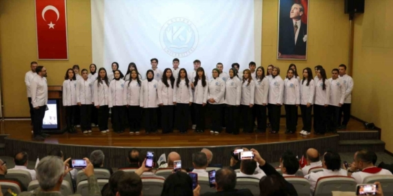 KAYÜ’de geleceğin mutfak şefleri ve aşçilari önlüklerini giydi