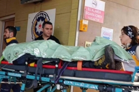 Kaza sonrası otomobilde bayılan sürücü donmak üzereyken bulundu