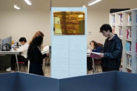 KBÜ Rektörü Kırışık’tan Kamil Güleç Kütüphanesi’ne 600 kitaplık bağış