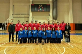 KBÜ voleybol takımlarından bölge şampiyonasına iki ayrı zafer