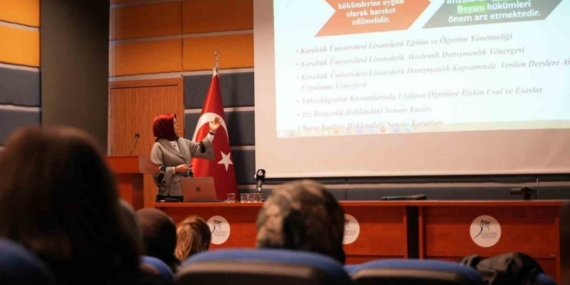 KBÜ’de "Tez Yazım Atölyesi" programı tamamlandı
