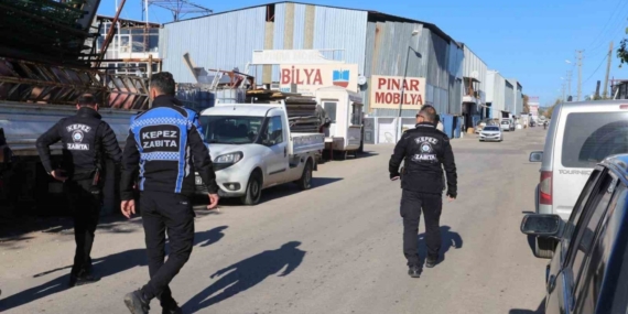 Kepez Zabıtası’ndan Hurdacılar Sitesi’ne denetim