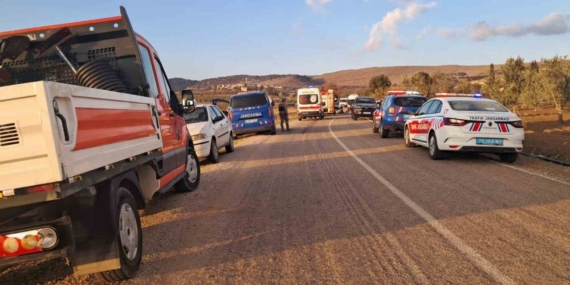 Kilis’te iki araç kafa kafaya çarpıştı: 3 yaralı