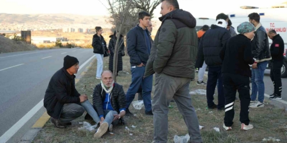 Kırıkkale’de 3 servis aracı çarpıştı: 10 yaralı