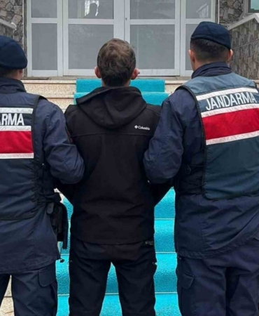 Kırıkkale’de aranan iki hükümlü jandarmanın operasyonuyla yakalandı