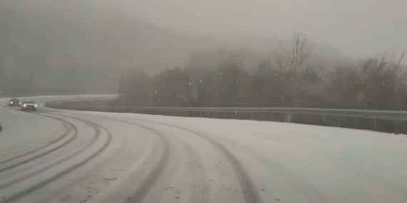 Kırklareli Mahyadağı bölgesinde kar yağışı: Yol trafiğe açık