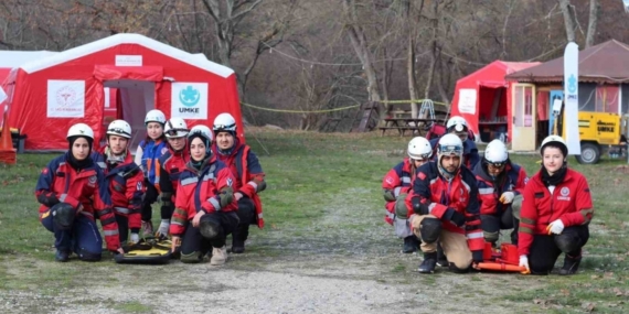 Kırklareli’nde 11 sağlık personeline UMKE belgesi