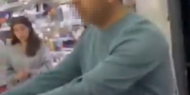 Kızların fotoğraflarını izinsiz çekerken yakalandı