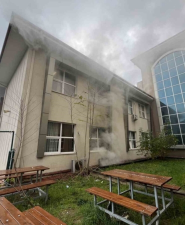 Kocaeli’de ilkokulda yangın paniği