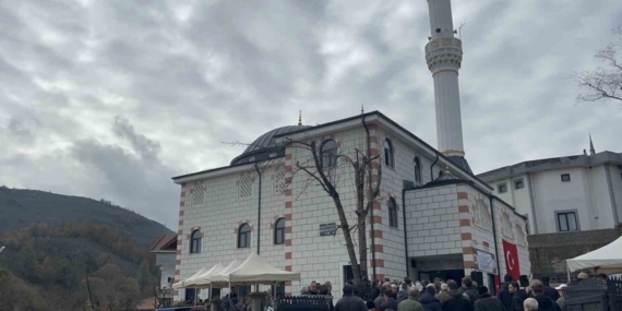 Koçullu köyü yeni camisine kavuştu