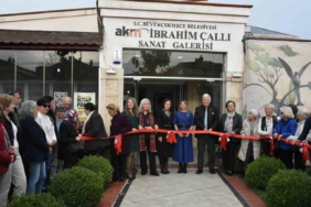 Koleksiyoner Ebru Turhan’ın sergisi, sanatseverleri doğayla buluşturdu