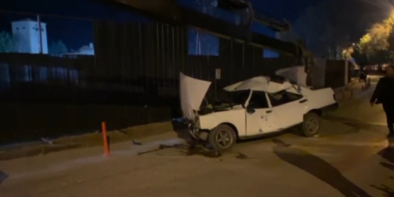 Kontrolden çıkan Tofaş inşaat sahasına uçtu