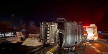 Konya’da otomobil tır ile çarpıştı: 1 yaralı