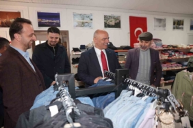 Körfez’de ihtiyaç sahipleri için "Sevgi Mağazası" kapılarını açtı