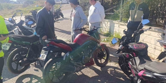 Küçük kıza çarpıp kaçtı, yüz metre ileride polise yakalandı