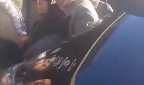 Küçükçekmece’de minibüsten yaşlı kadın düştü