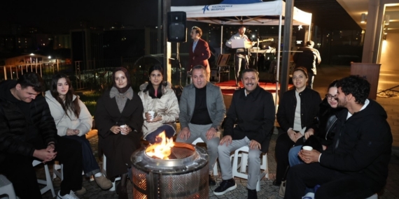 Küçükçekmeceli gençler, en uzun gecede buluştu