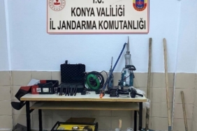 Kulu’da kaçak kazı yapan 8 kişi yakalandı